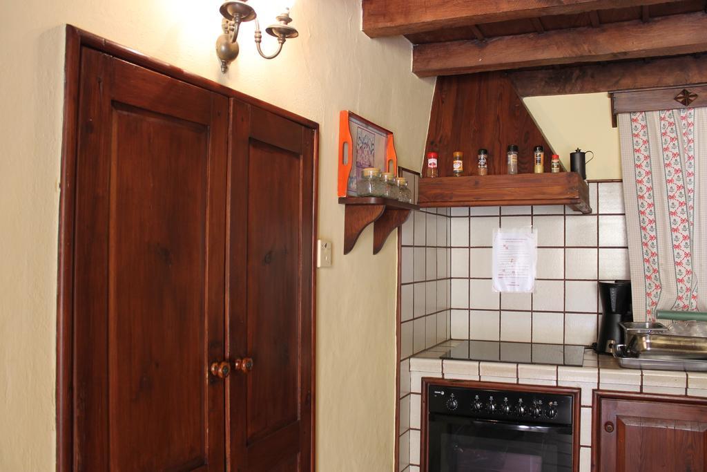 Casa Rural Anton Piche With Pool-Adults Only 그라나딜라데아보나 외부 사진